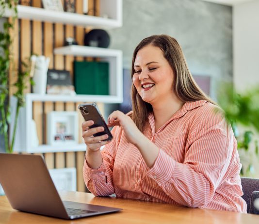 Durch digitale Tools erhalten Adipositas-Patienten und Patientinnen leichter Unterstützung.